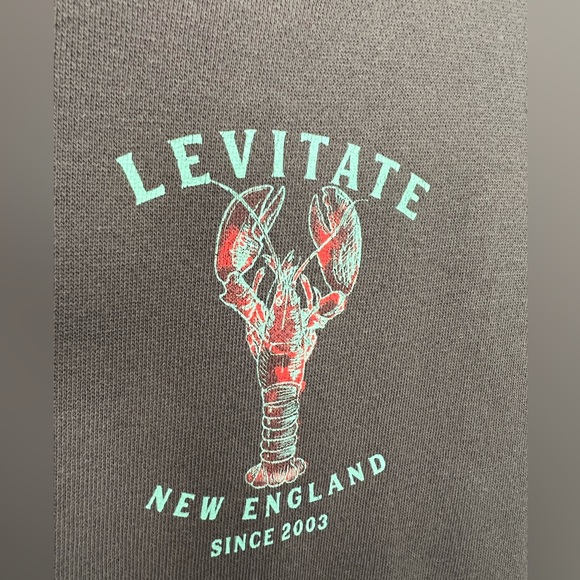 MUST BUNDLE Levitate - Picture 2 of 4